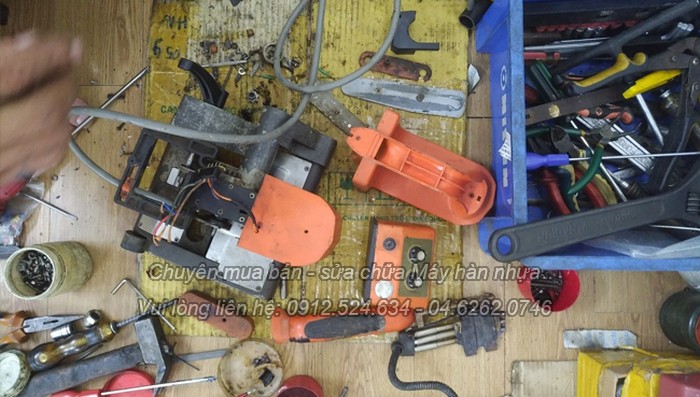 Sửa chữa m&aacute;y h&agrave;n bạt HDPE 